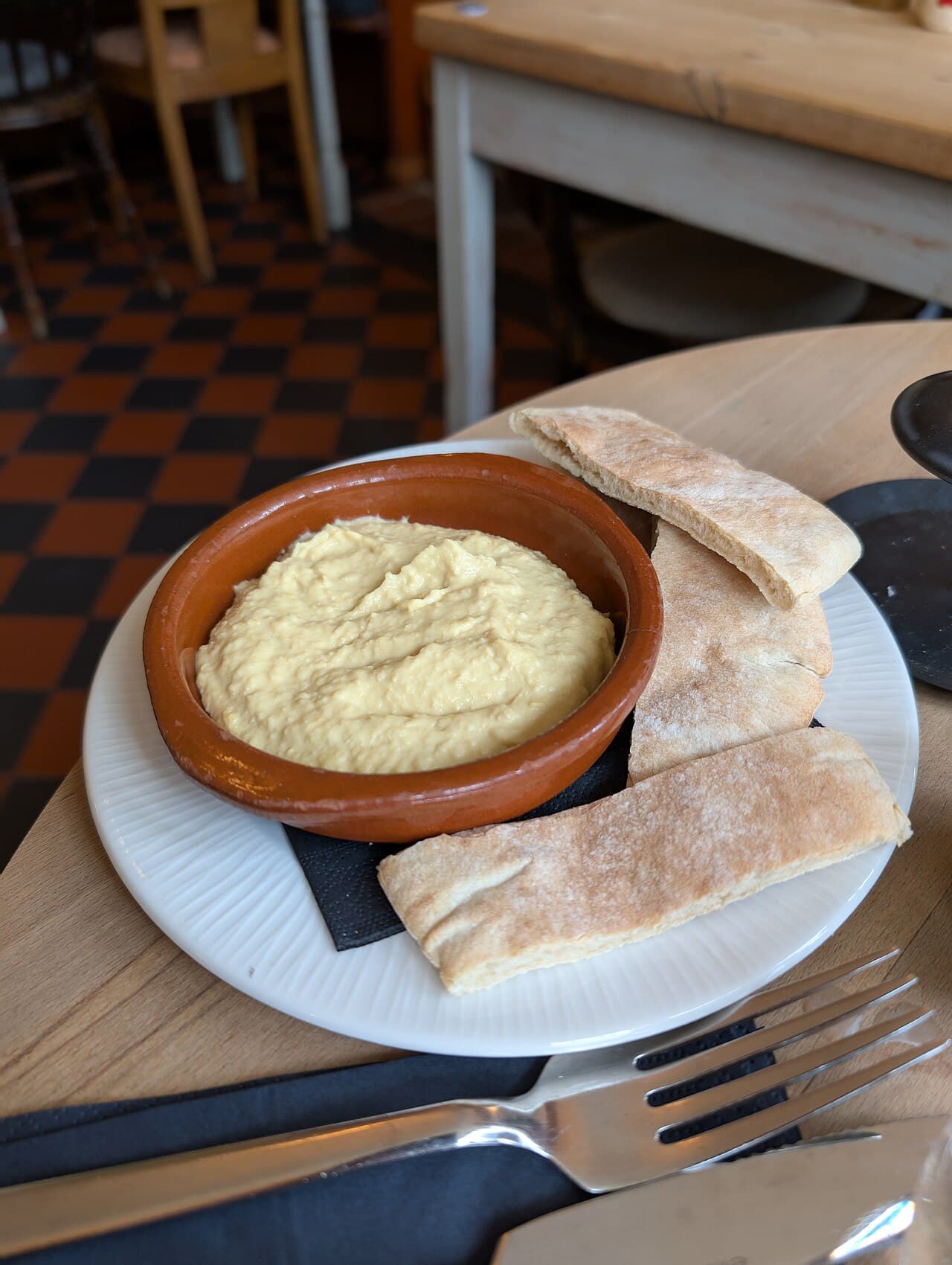 Source photograph of Hummus