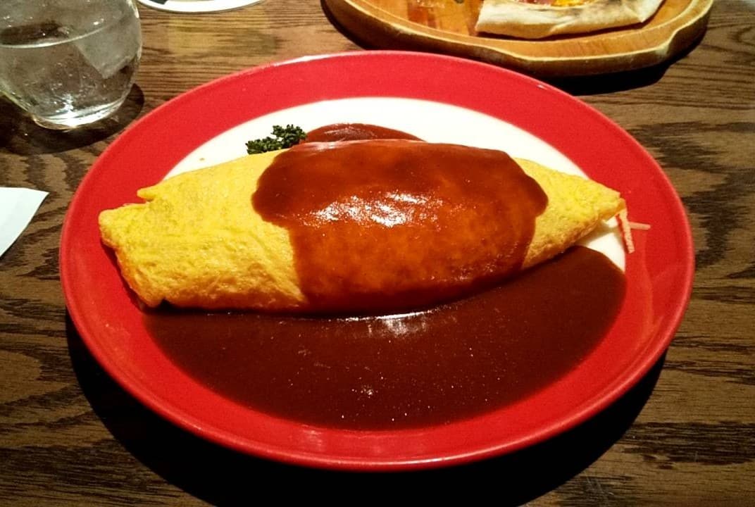 Source photograph of Omurice
