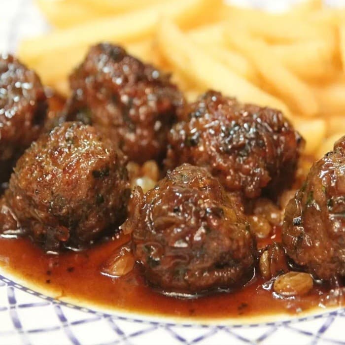 Source photograph of Belgian Meatballs in Liège Syrup Sauce